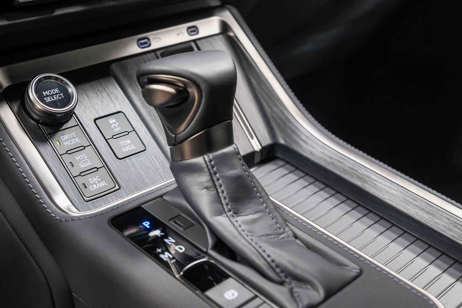 Used 2024 Lexus GX 550 AWD/4WD image 19