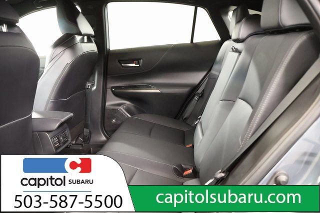 Used 2024 Toyota Venza XLE image 30