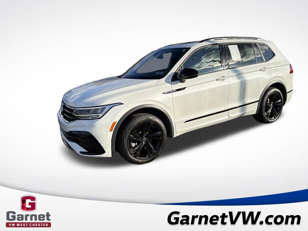 Certified 2023 Volkswagen Tiguan SE R-Line