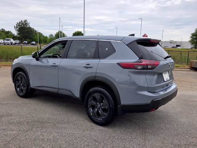 Used 2026 Nissan Rogue SV w/ Cold Weather Package FWD image 9
