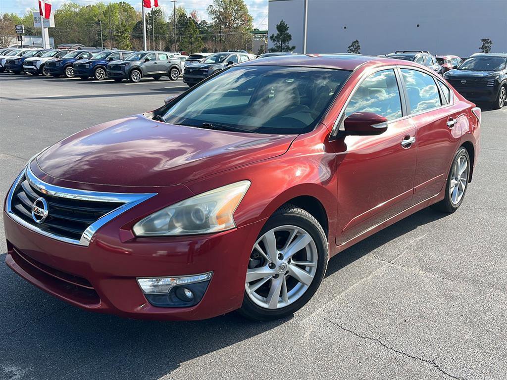 Used 2015 Nissan Altima 2.5 SV w/ Convenience Package