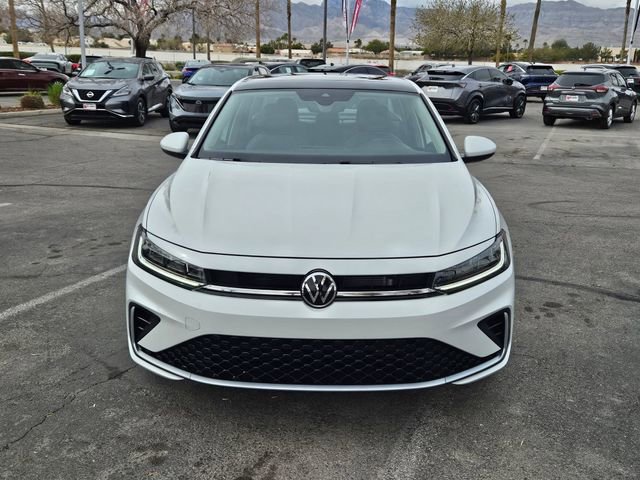 Used 2025 Volkswagen Jetta SE image 4