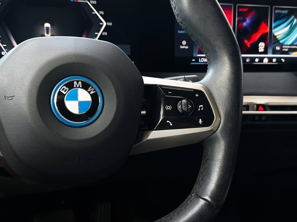 Used 2024 BMW iX M60 w/ Luxury Package AWD/4WD image 17