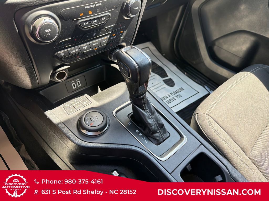 Used 2019 Ford Ranger XLT w/ Equipment Group 302A Luxury AWD/4WD image 17