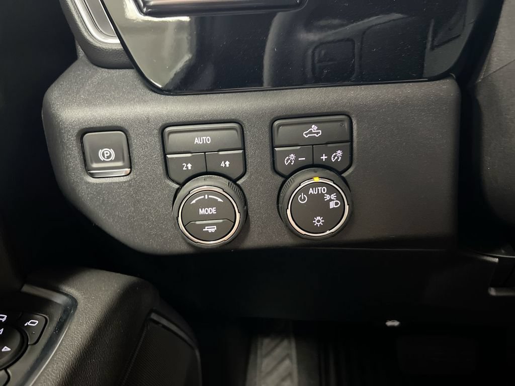 New 2026 Chevrolet Silverado 1500 LT AWD/4WD image 18