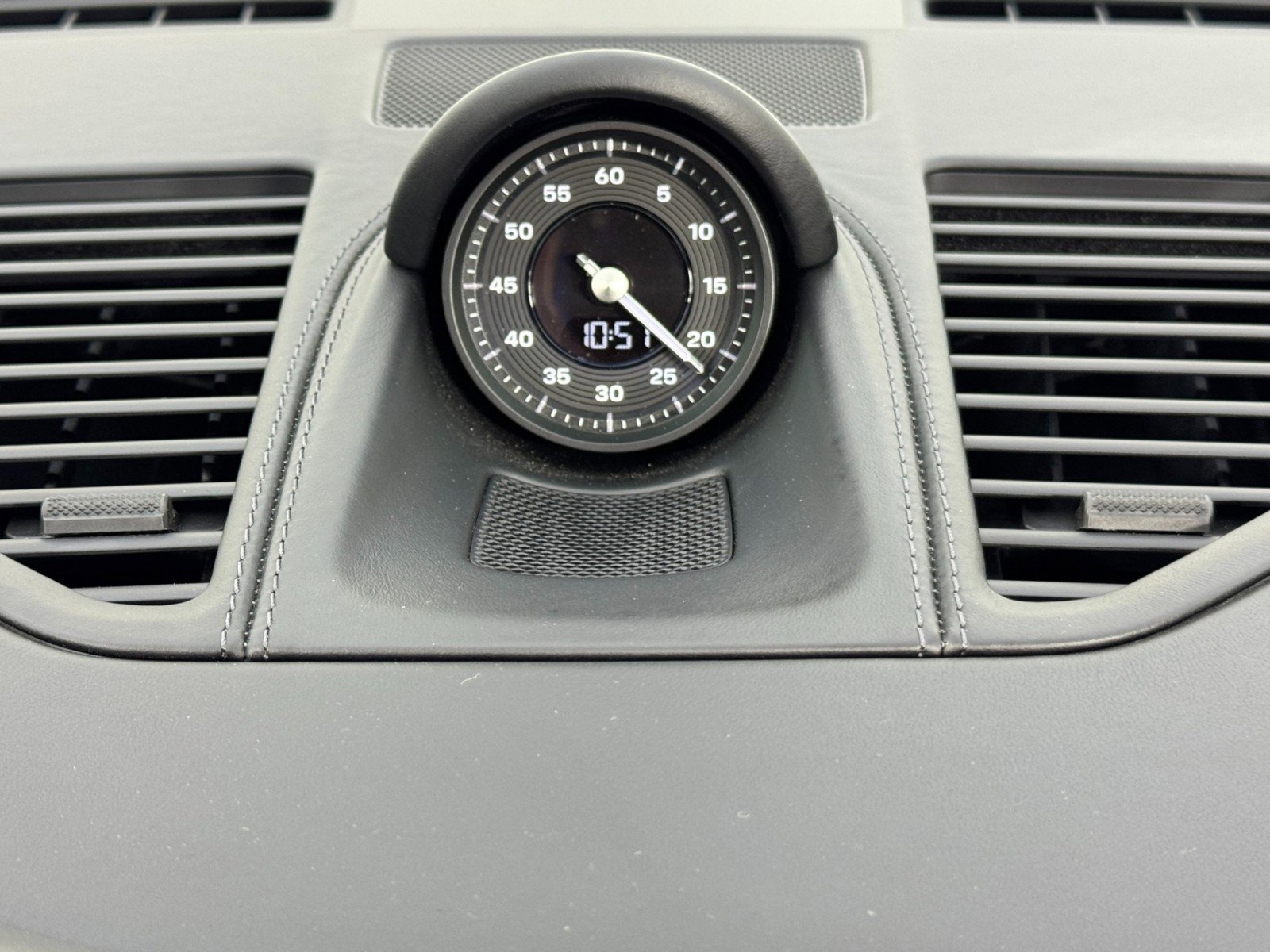 Used 2025 Porsche 911 Carrera RWD image 24