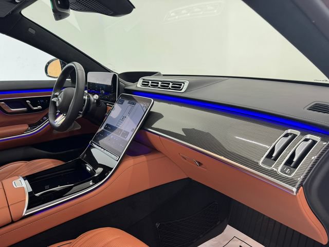 Used 2025 Mercedes-Benz S 63 AMG S image 36