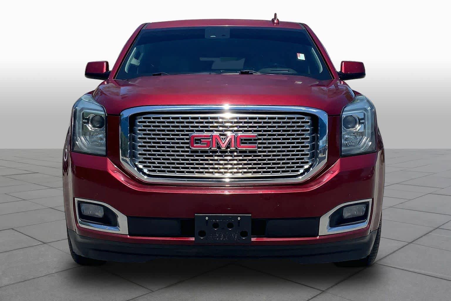 Used 2016 GMC Yukon XL Denali w/ Open Road Package AWD/4WD image 4