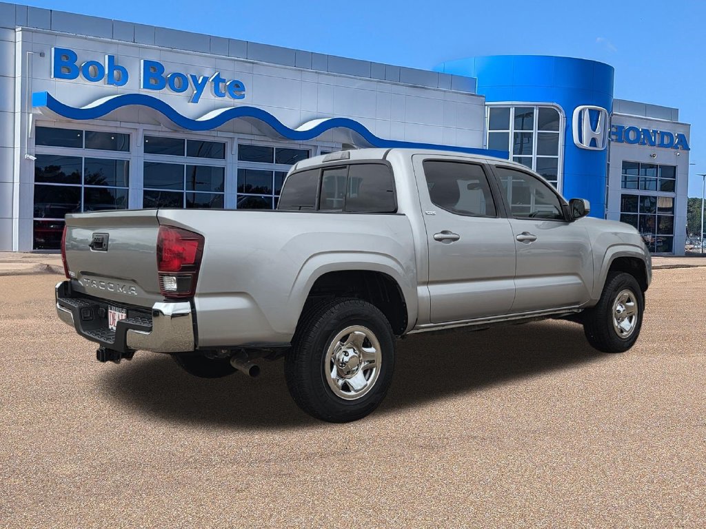 Used 2023 Toyota Tacoma SR5 RWD image 5
