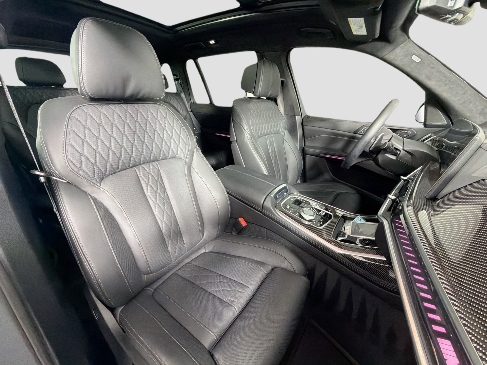 Used 2026 BMW X7 M60i image 33