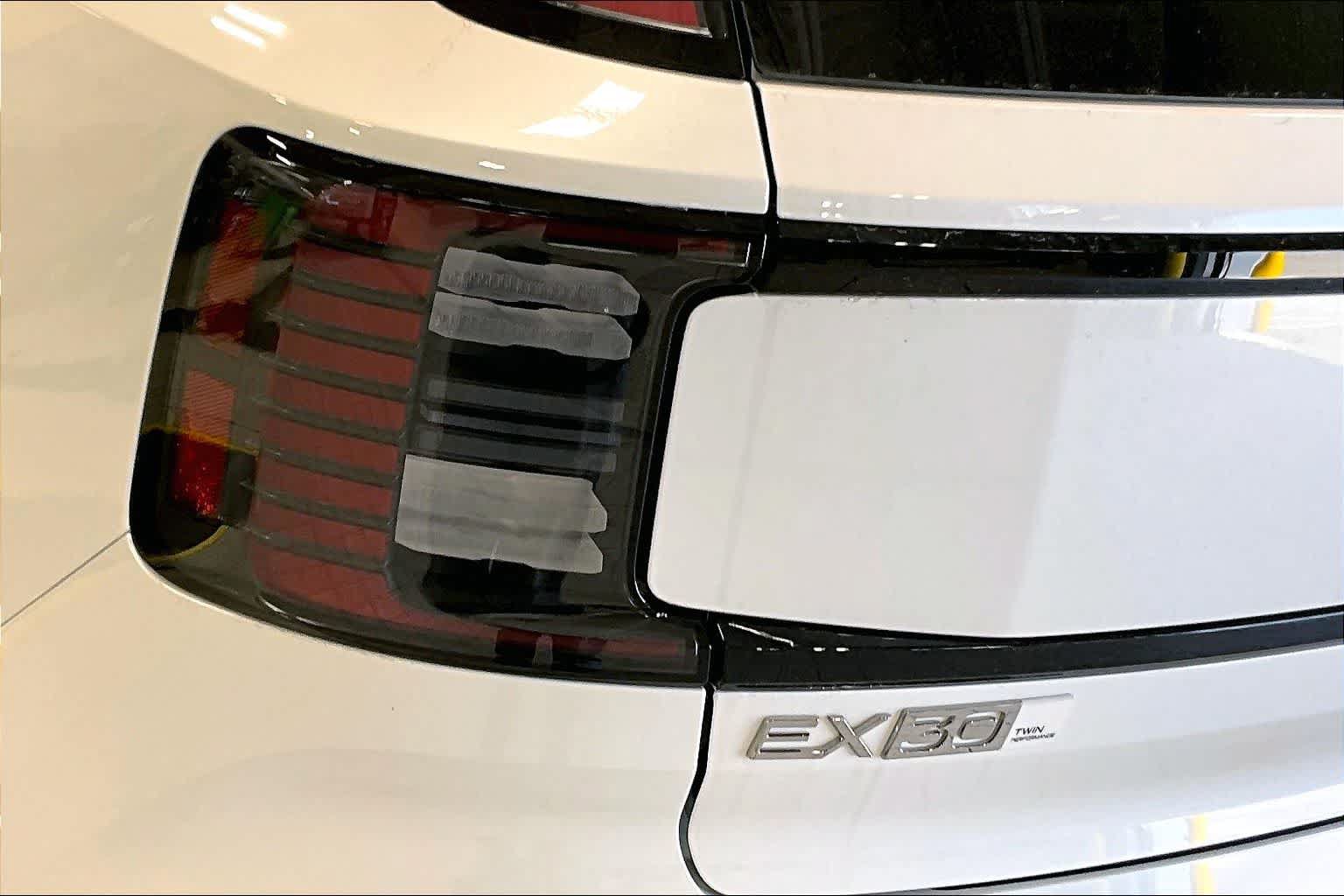 New 2026 Volvo EX30 Plus w/ Protection Package Premier AWD/4WD image 5
