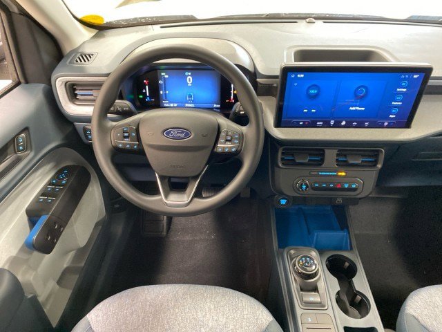 New 2025 Ford Maverick XLT image 18