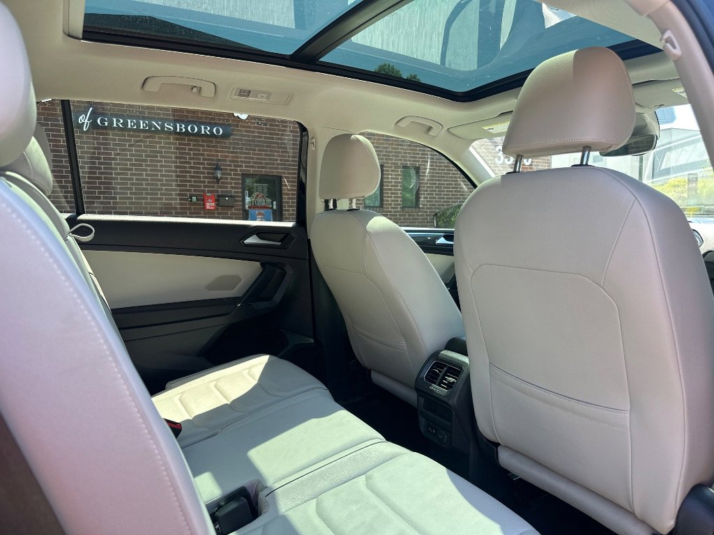 Used 2018 Volkswagen Tiguan SEL Premium AWD/4WD image 23