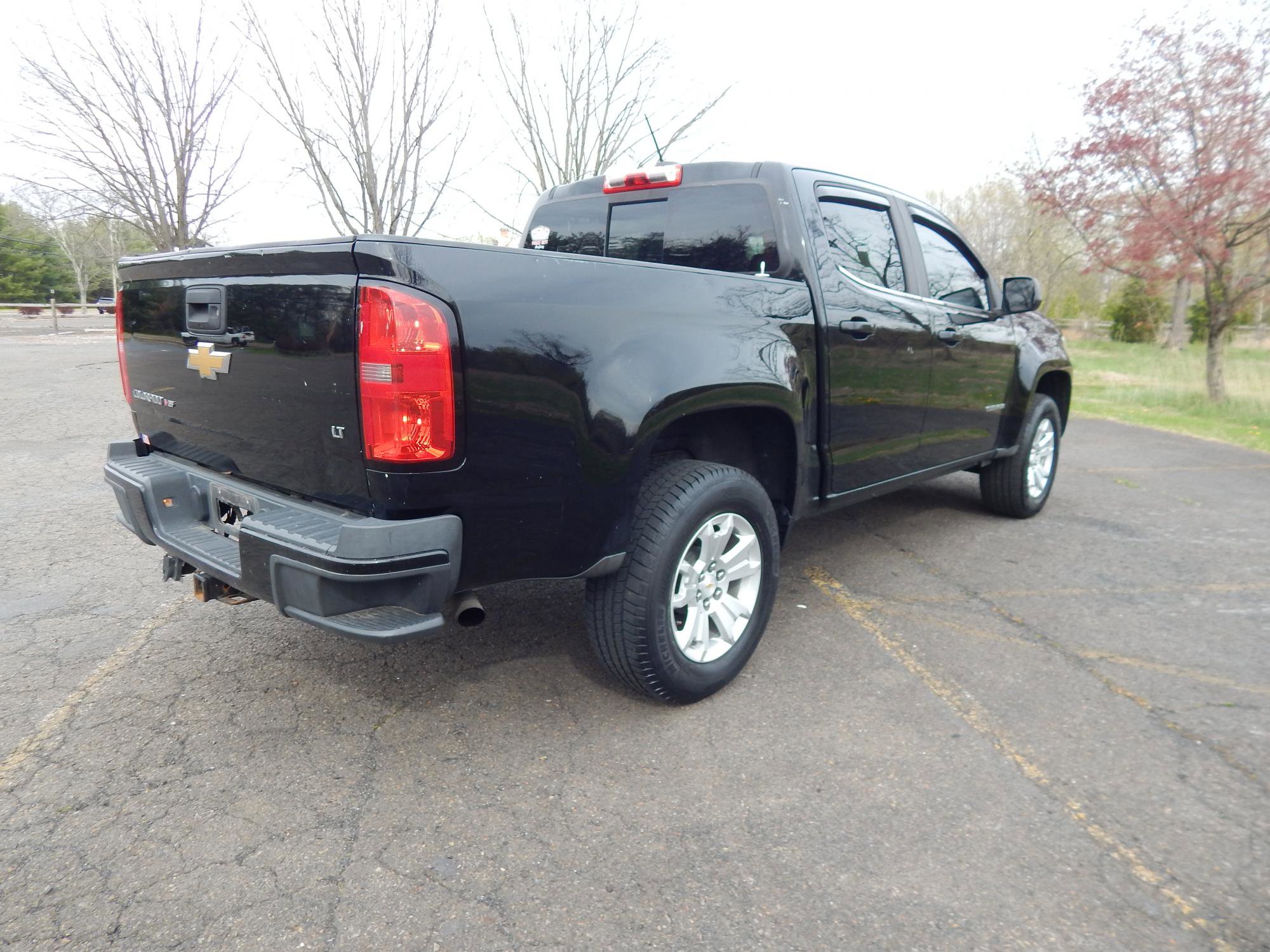 Used 2017 Chevrolet Colorado LT w/ LT Convenience Package image 6