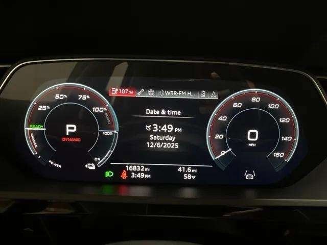 Used 2024 Audi Q8 e-tron Premium Plus w/ Premium Plus Package image 10