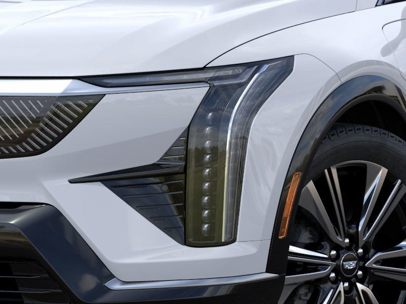 New 2026 Cadillac Optiq Luxury 2 image 10