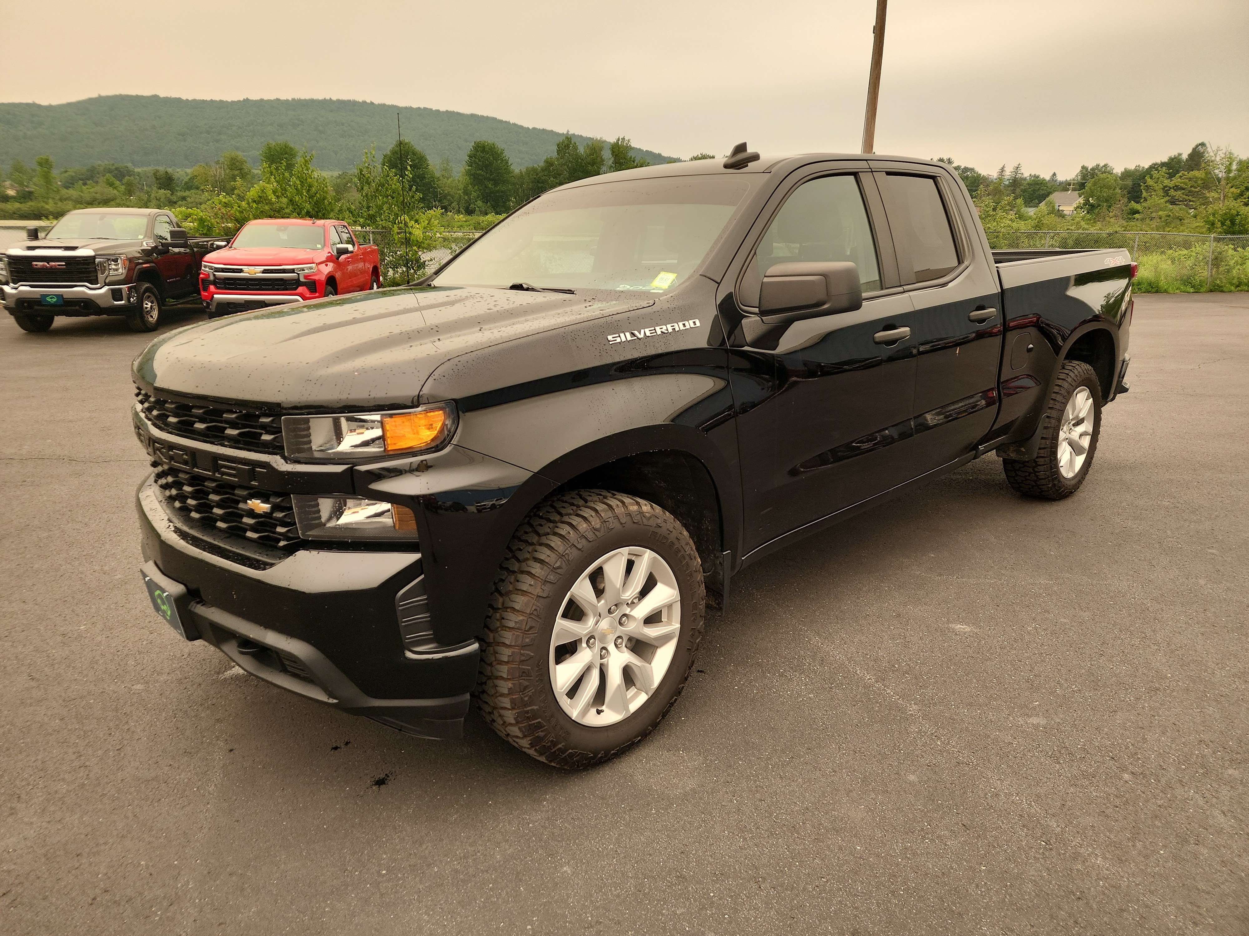 Certified 2022 Chevrolet Silverado 1500 Custom AWD/4WD image 4