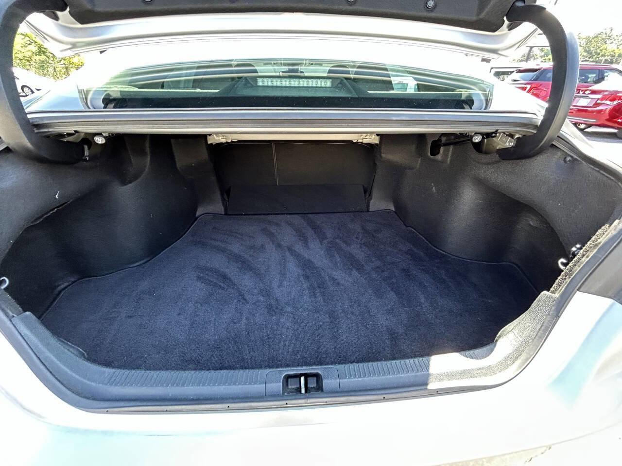 Used 2022 Toyota Camry SE image 17