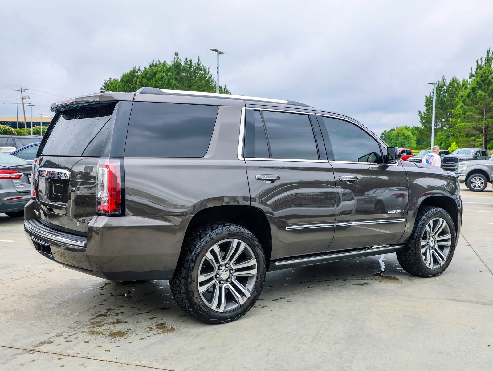 Used 2020 GMC Yukon Denali w/ Denali Ultimate Package AWD/4WD image 7