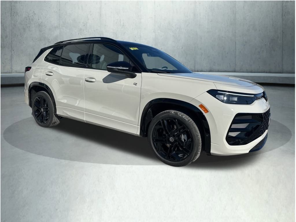 New 2026 Volkswagen Tiguan SE R-Line image 7