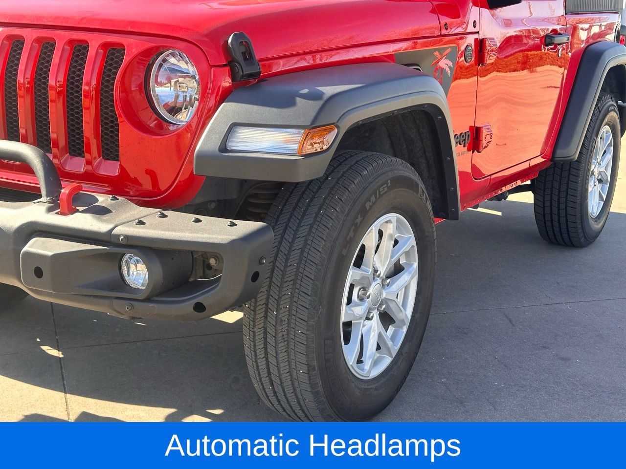 Used 2023 Jeep Wrangler Sport S image 9