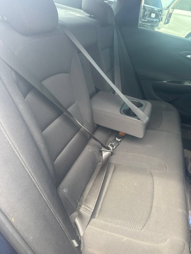 Used 2022 Chevrolet Malibu LT FWD image 9