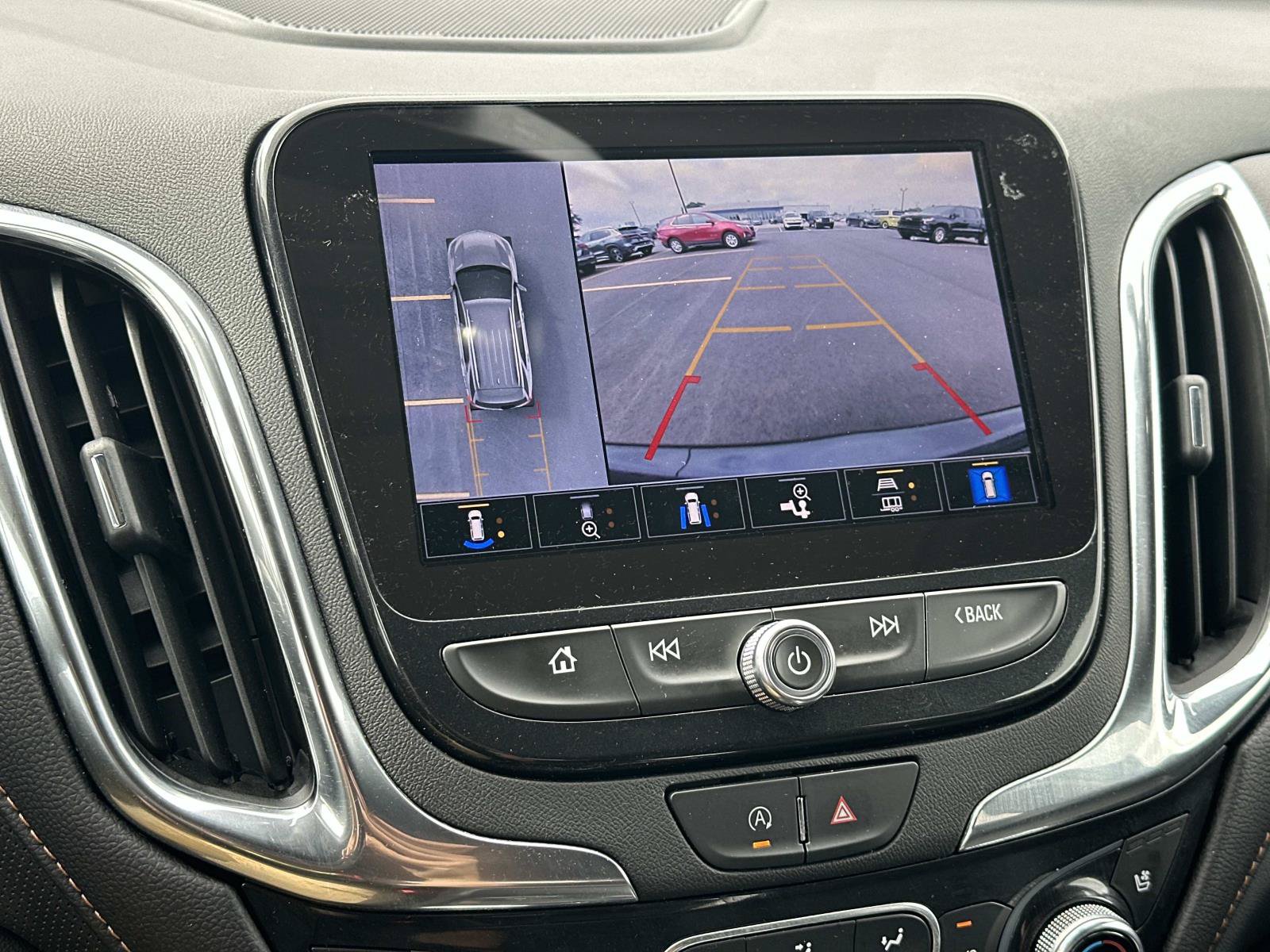 Certified 2022 Chevrolet Equinox Premier AWD/4WD image 29