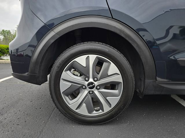 Used 2022 Kia Niro EX FWD image 6