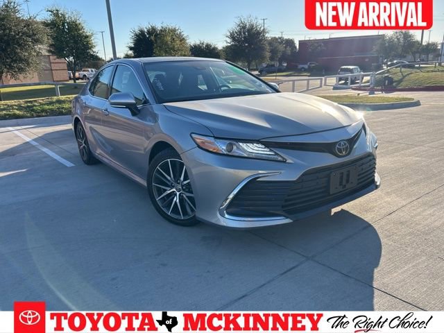 Used 2022 Toyota Camry XLE w/ Carpet Mat Package (TMS)