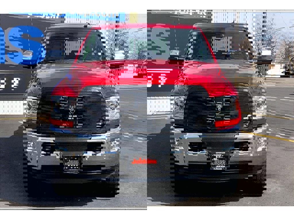 Used 2018 RAM 2500 Longhorn w/ Longhorn Southfork Package image 3