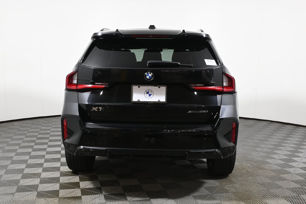 New 2027 BMW X1 xDrive28i AWD/4WD image 6