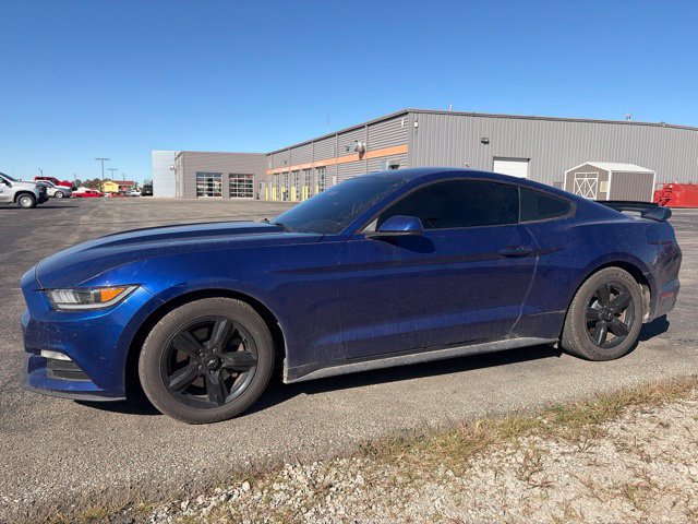 Used 2015 Ford Mustang Coupe RWD image 1