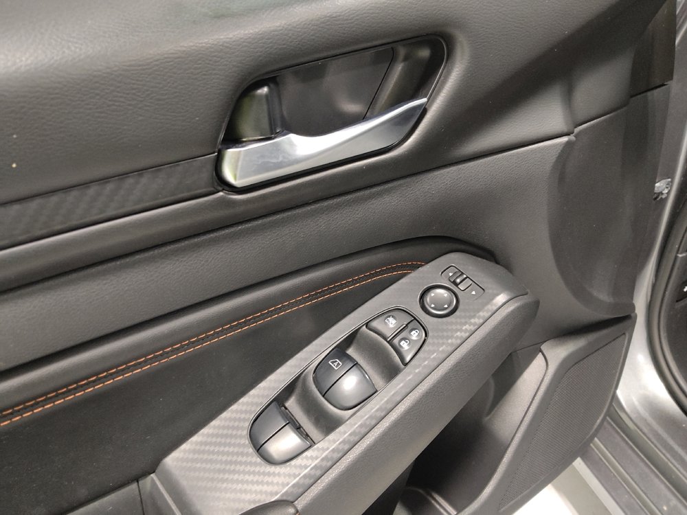 Used 2021 Nissan Altima 2.5 SR w/ SR Premium Package image 27