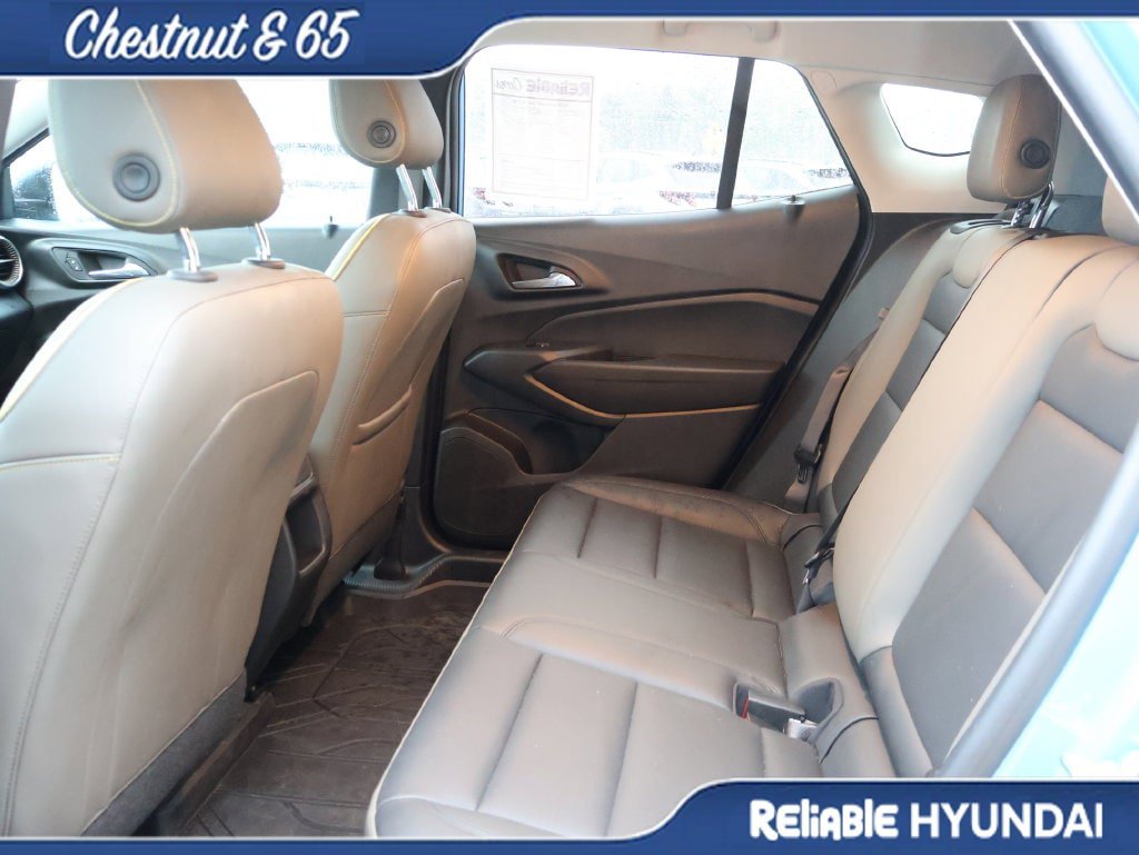 Used 2025 Chevrolet Trax ACTIV w/ Driver Confidence Package FWD image 17