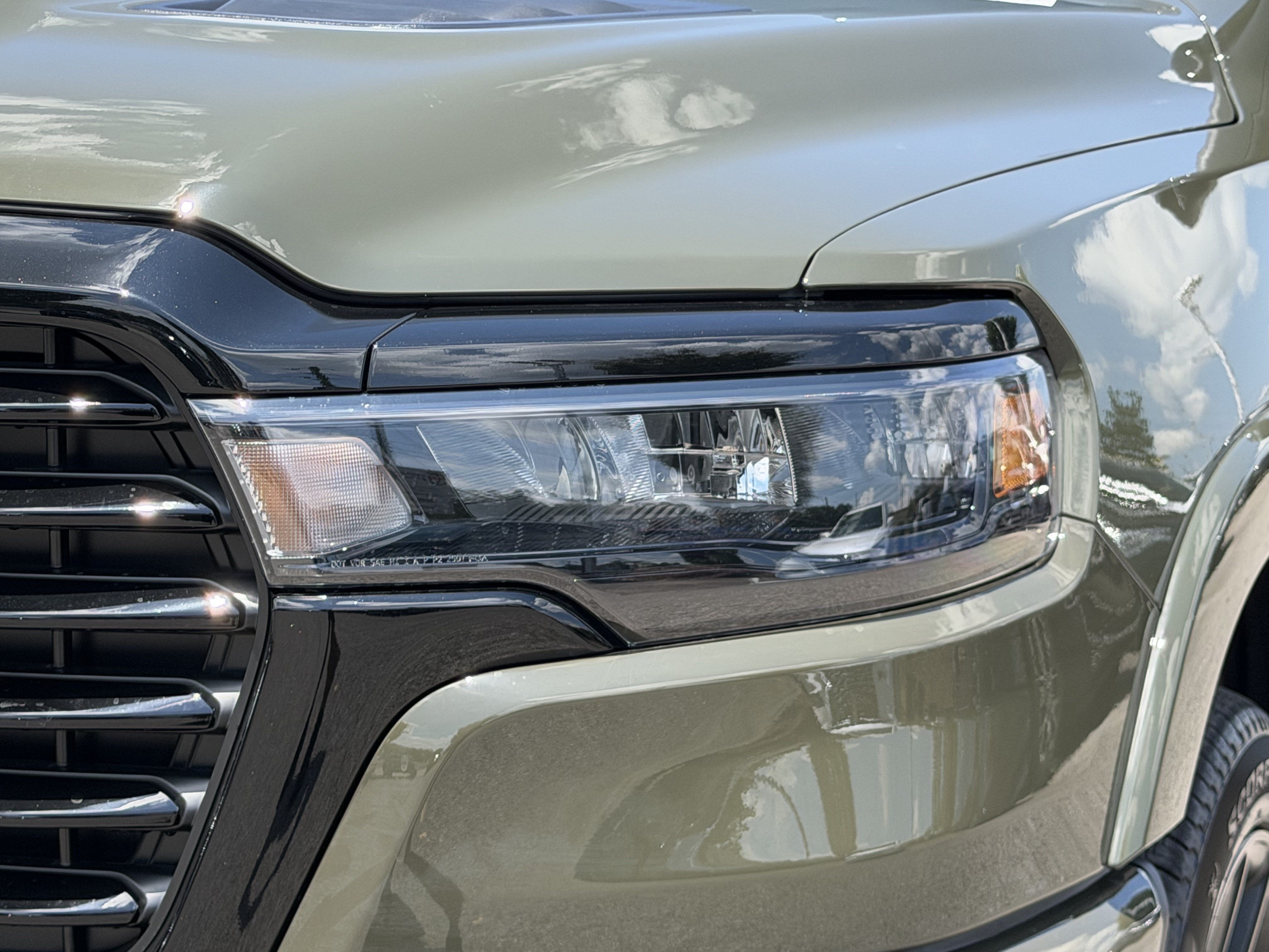 New 2026 RAM 1500 Laramie w/ Night Edition AWD/4WD image 6