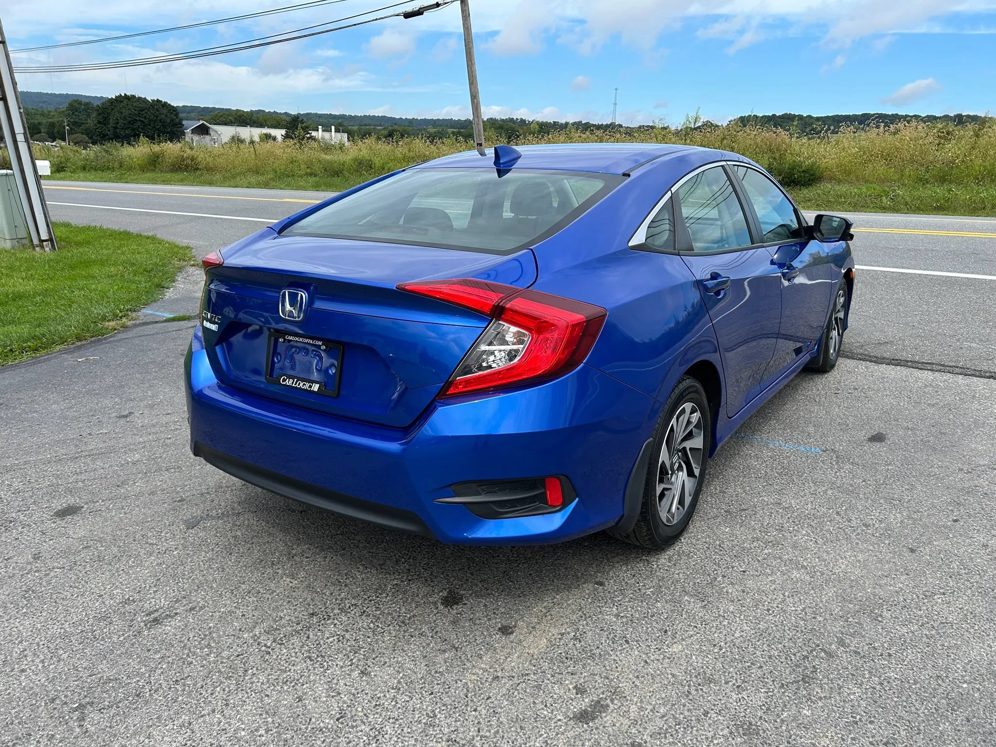 Used 2018 Honda Civic EX image 8