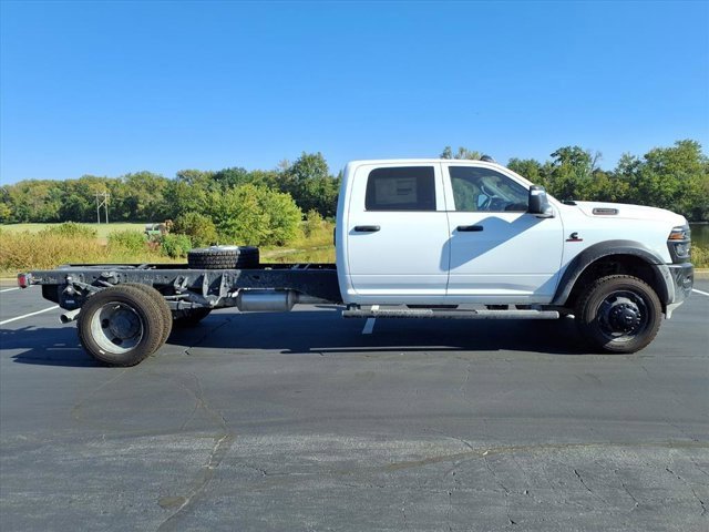 New 2026 RAM 5500 Tradesman image 17