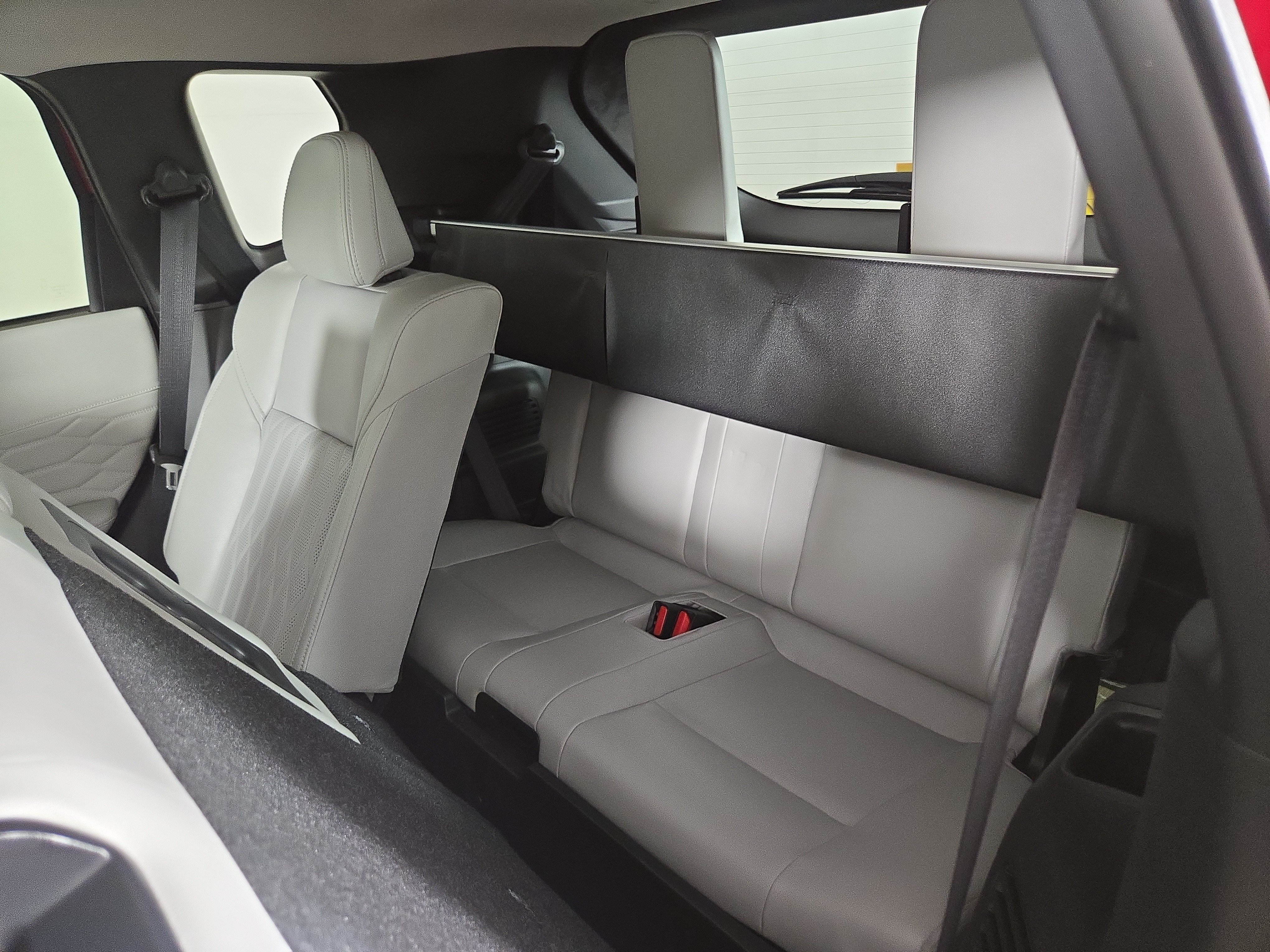 New 2026 Mitsubishi Outlander SEL FWD image 12