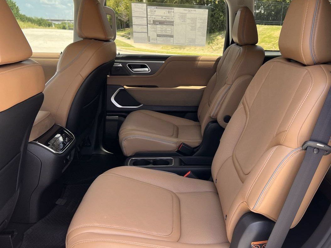 New 2027 INFINITI QX80 Luxe w/ Exterior Package RWD image 28