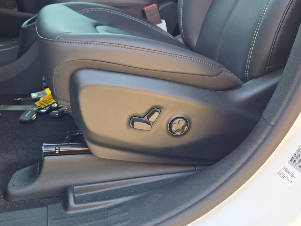 New 2026 Chrysler Pacifica Select image 25