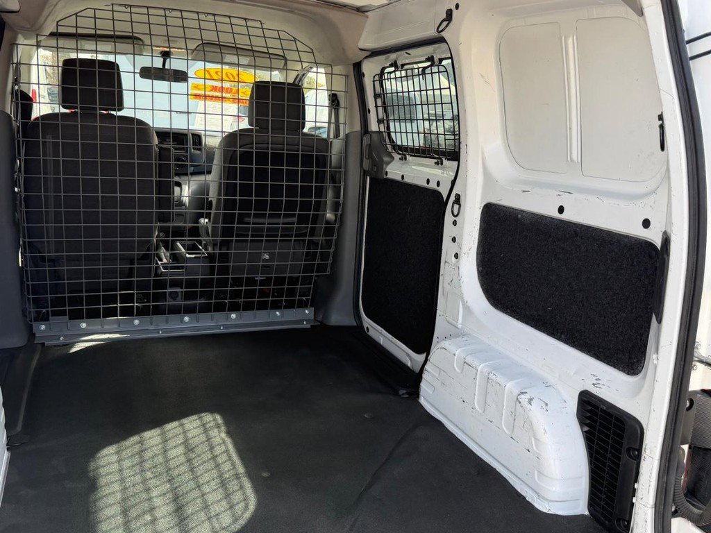 Used 2021 Nissan NV200 SV w/ Sliding Door Glass Package image 17