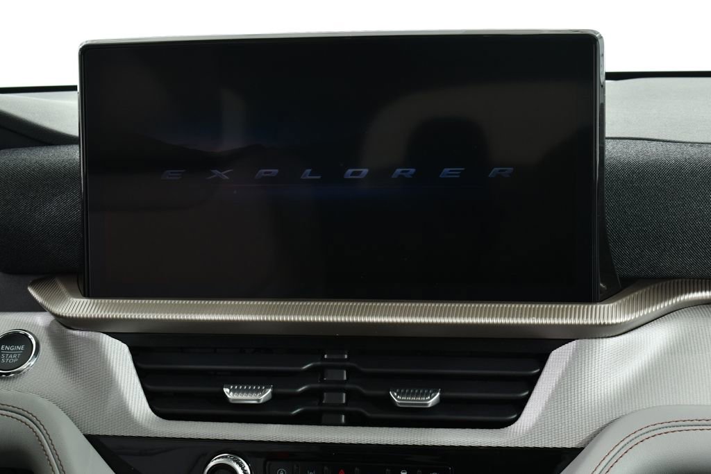 New 2026 Ford Explorer Active AWD/4WD image 9