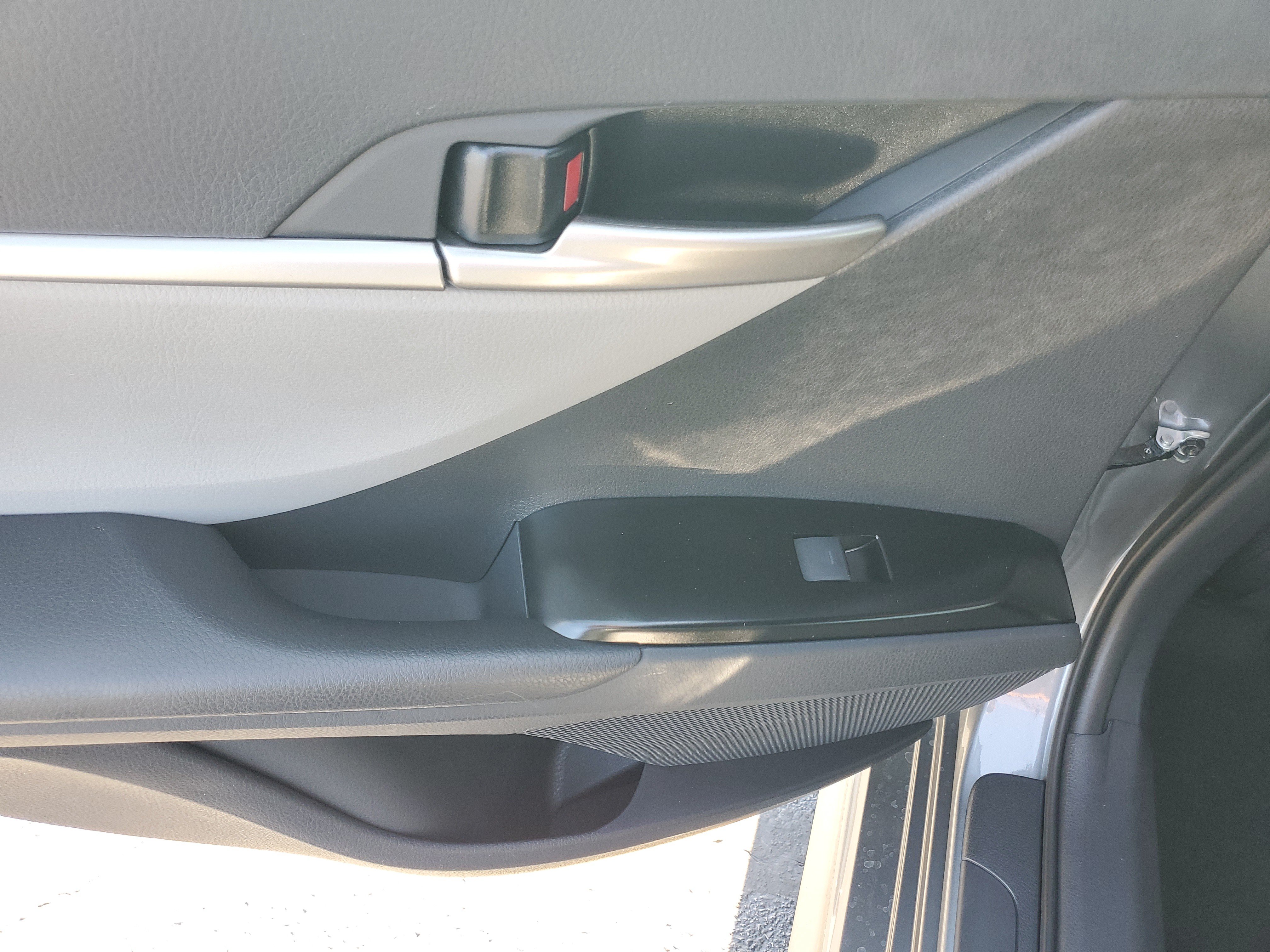 New 2027 Toyota Camry SE w/ Convenience Package FWD image 13