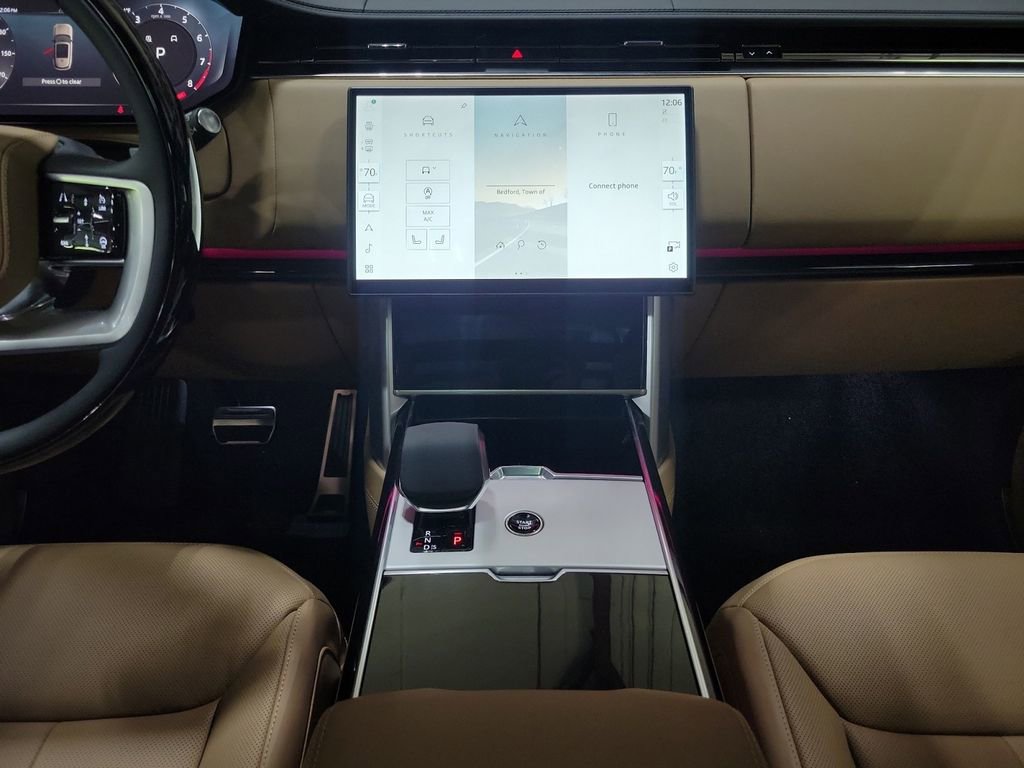 New 2025 Land Rover Range Rover Long Wheelbase SE image 26