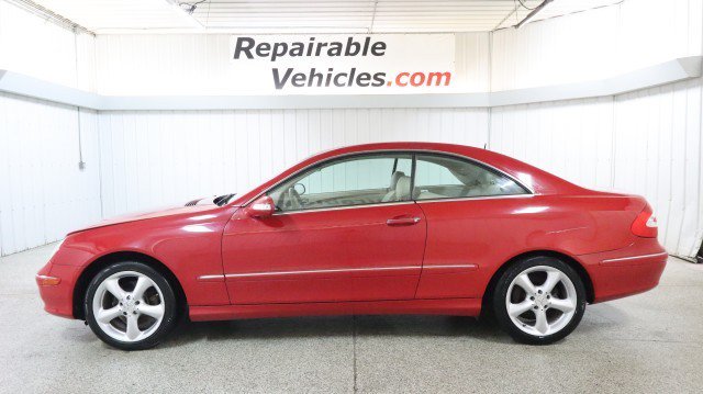 Used 2005 Mercedes-Benz CLK 320 Coupe image 1