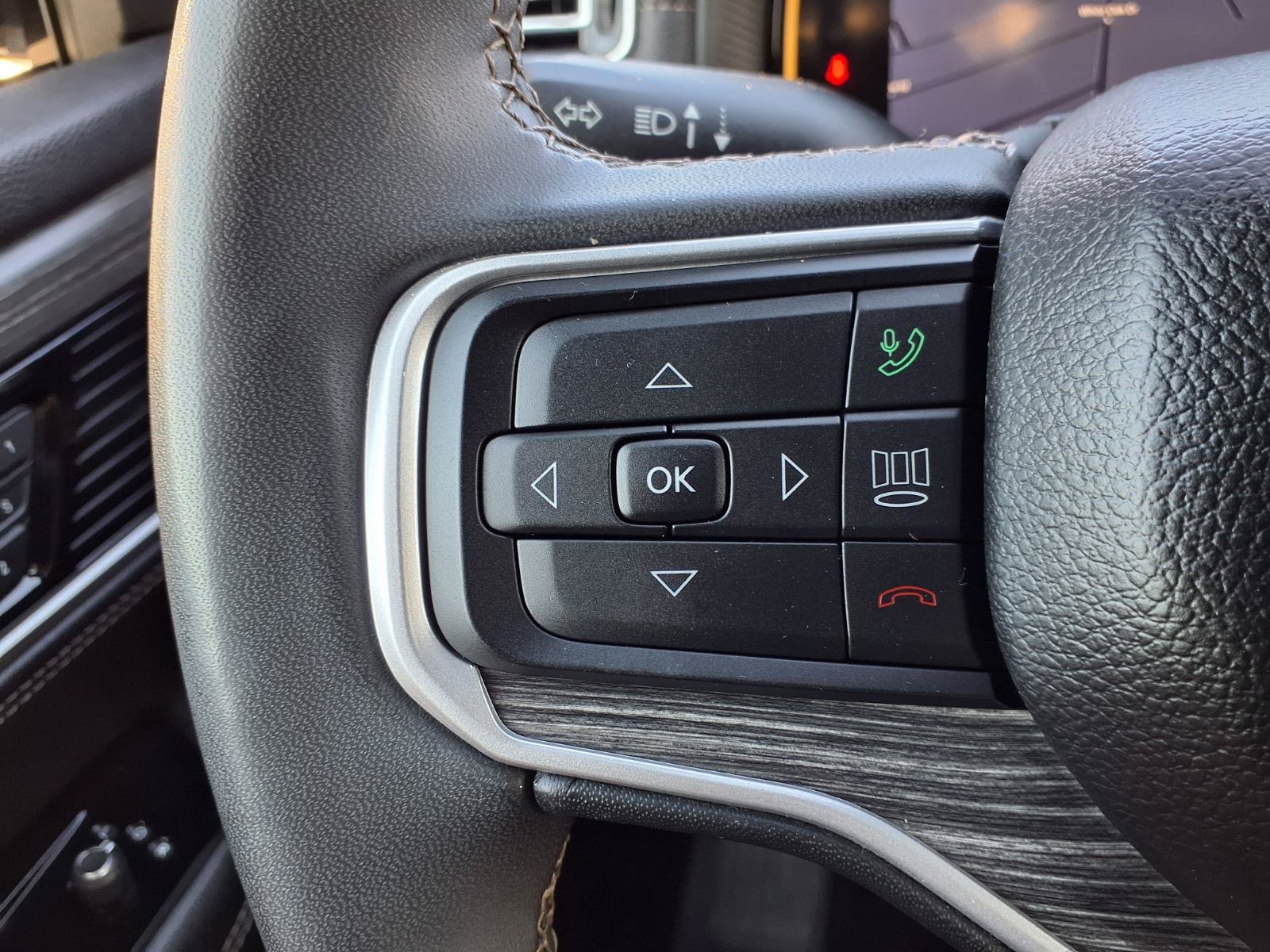 Used 2024 Jeep Wagoneer Series II AWD/4WD image 13