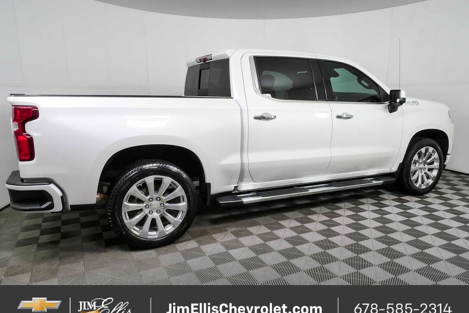 Certified 2021 Chevrolet Silverado 1500 High Country w/ Technology Package AWD/4WD image 2