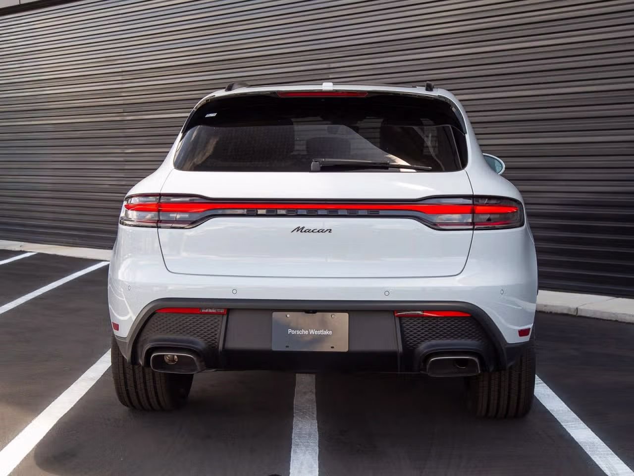 New 2026 Porsche Macan AWD/4WD image 6