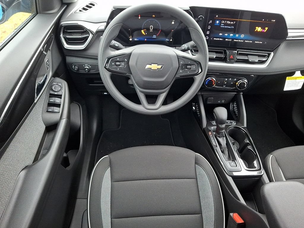 New 2026 Chevrolet TrailBlazer LT w/ LPO, Blackout Package FWD image 7