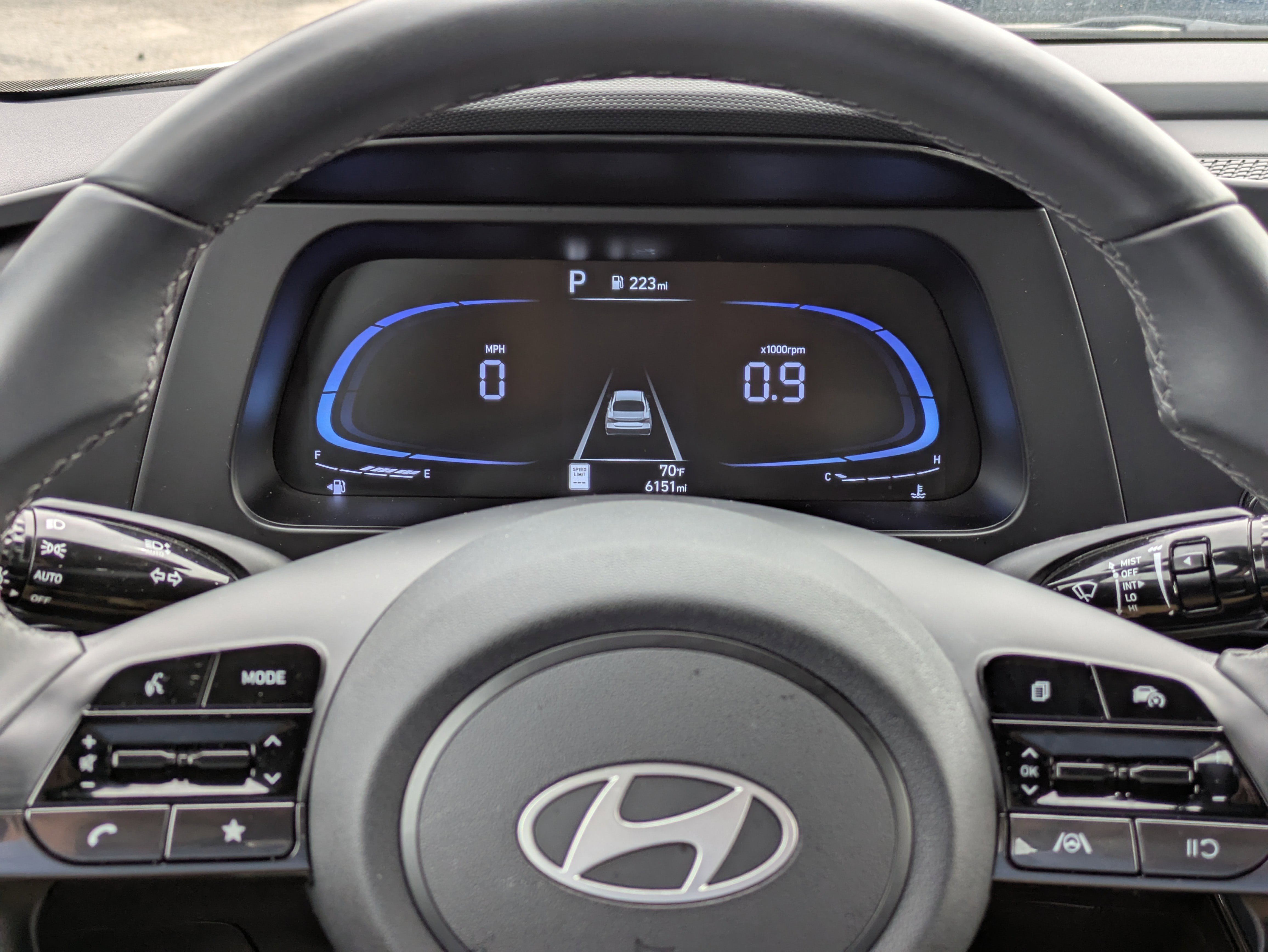 Certified 2025 Hyundai Elantra Sport image 24